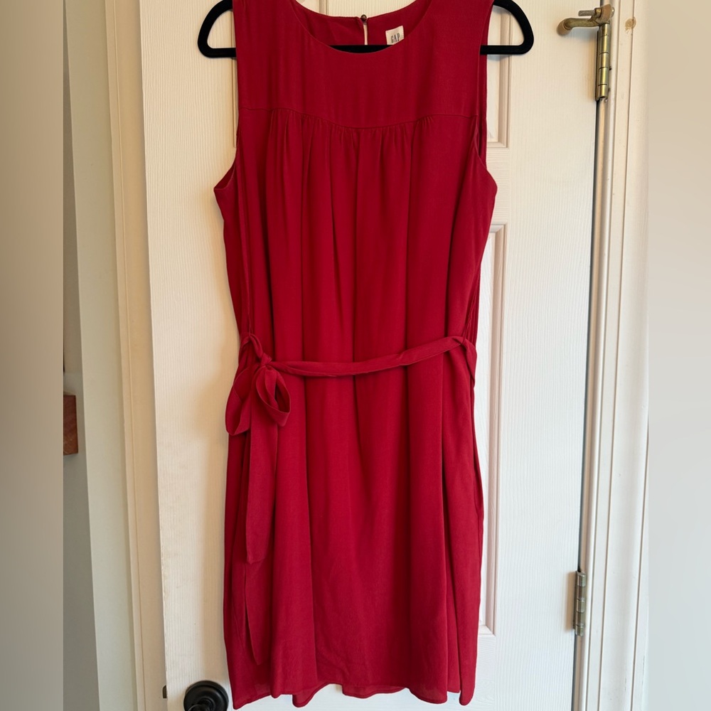 Gap sleeveless red dress, medium